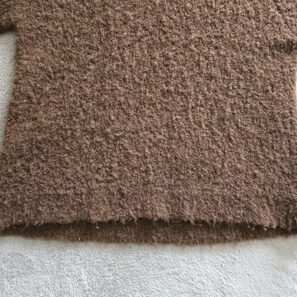 Aritzia Alpaca Brown Wilfred Seissan Sweater size small/medium - Picture 8 of 16